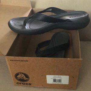 Crocs flip flops- Capri